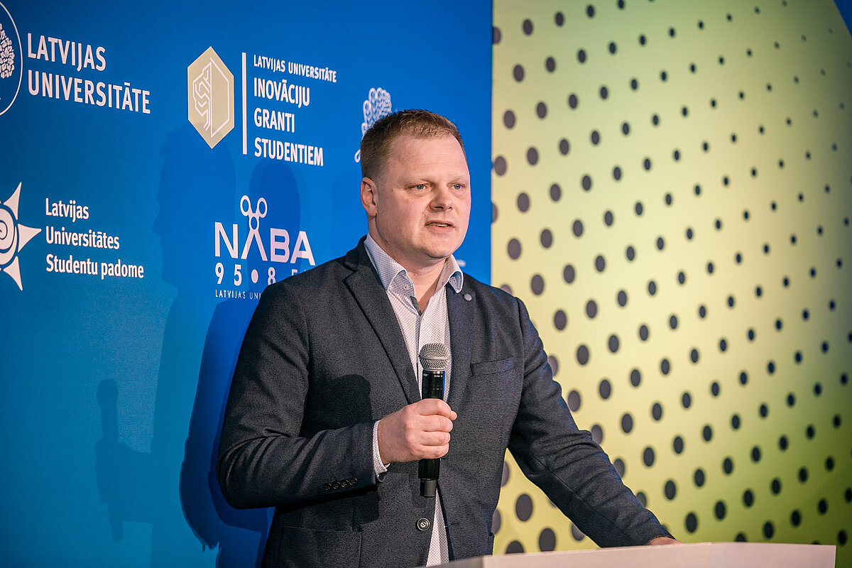 LU ĢZZF asociētais profesors Māris Bērziņš. © Foto: Toms Grīnbergs, Latvijas Universitātes Komunikācijas un inovāciju departaments