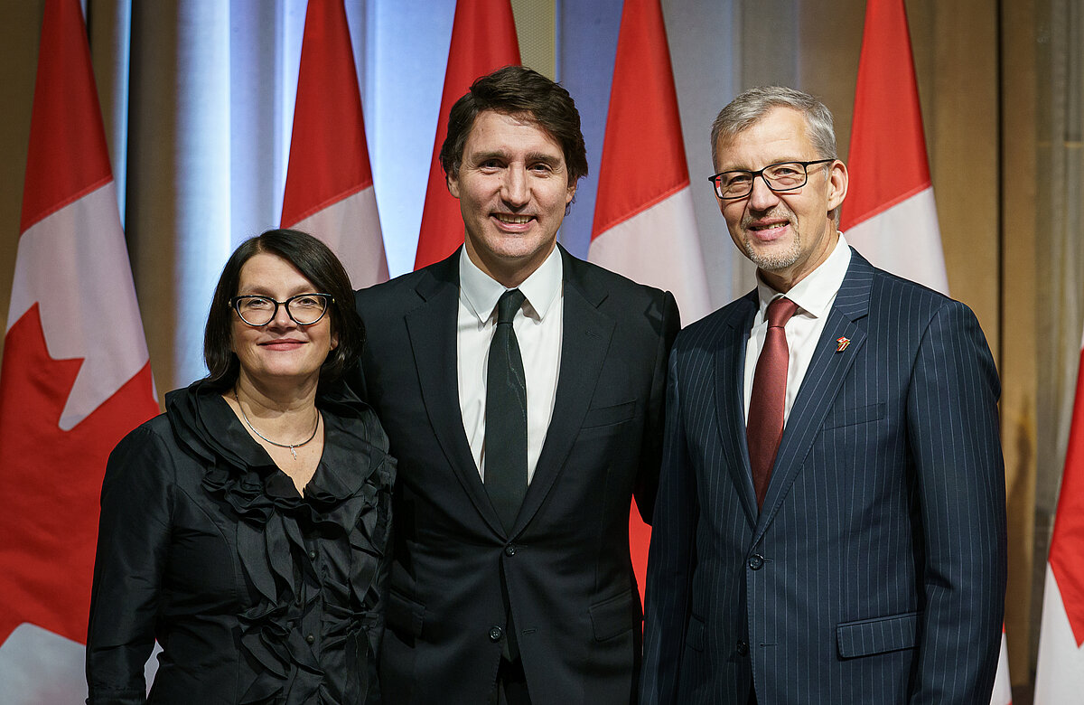 Tiekoties ar Kanādas premjerministru Džastinu Trudo (Justin Trudeau). Foto: Kanādas premjerministra birojs