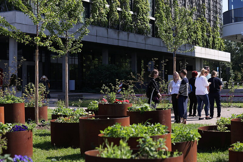 Atklāta jauna kopābūšanas vieta – LU Kopienas dārzs
